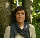 Dr. Tine Hanrieder
